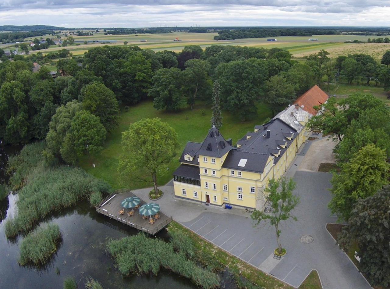 Palac Lucja Bb Zakrzów Eksteriør billede